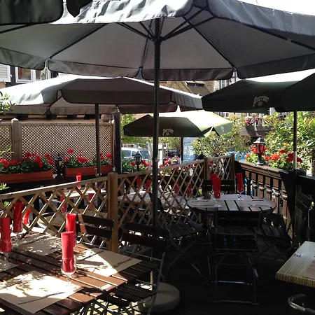 מלון Restaurant Le Brochet 3*